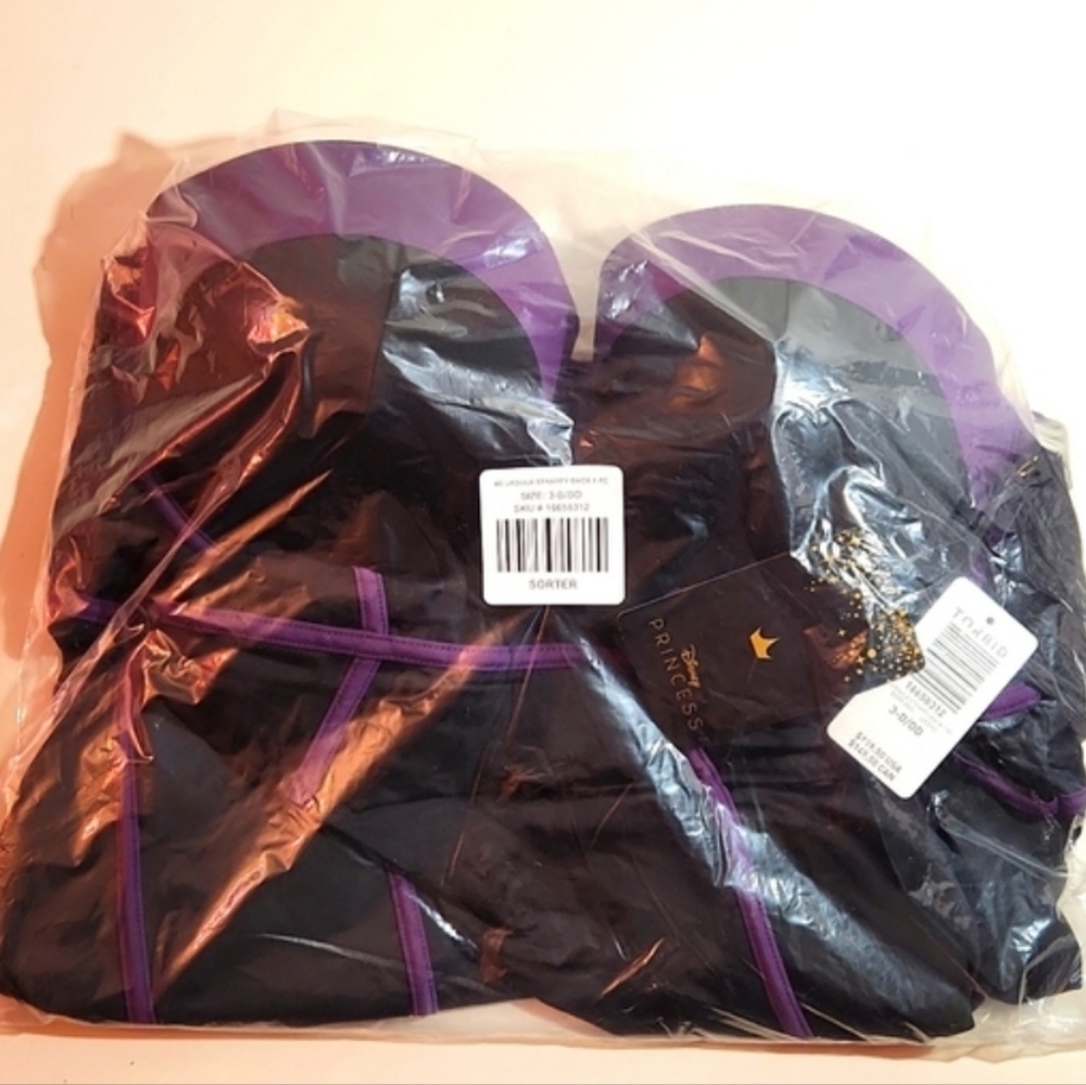 ❤️NWT TORRID SWIMSUIT DISNEY LITTLE MERMAID ONEPIECE URSULA - PLUS SIZE - Picture 12 of 13